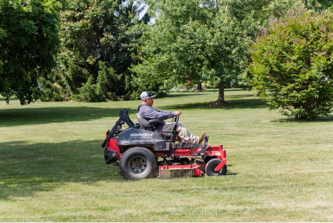lawn mowing service