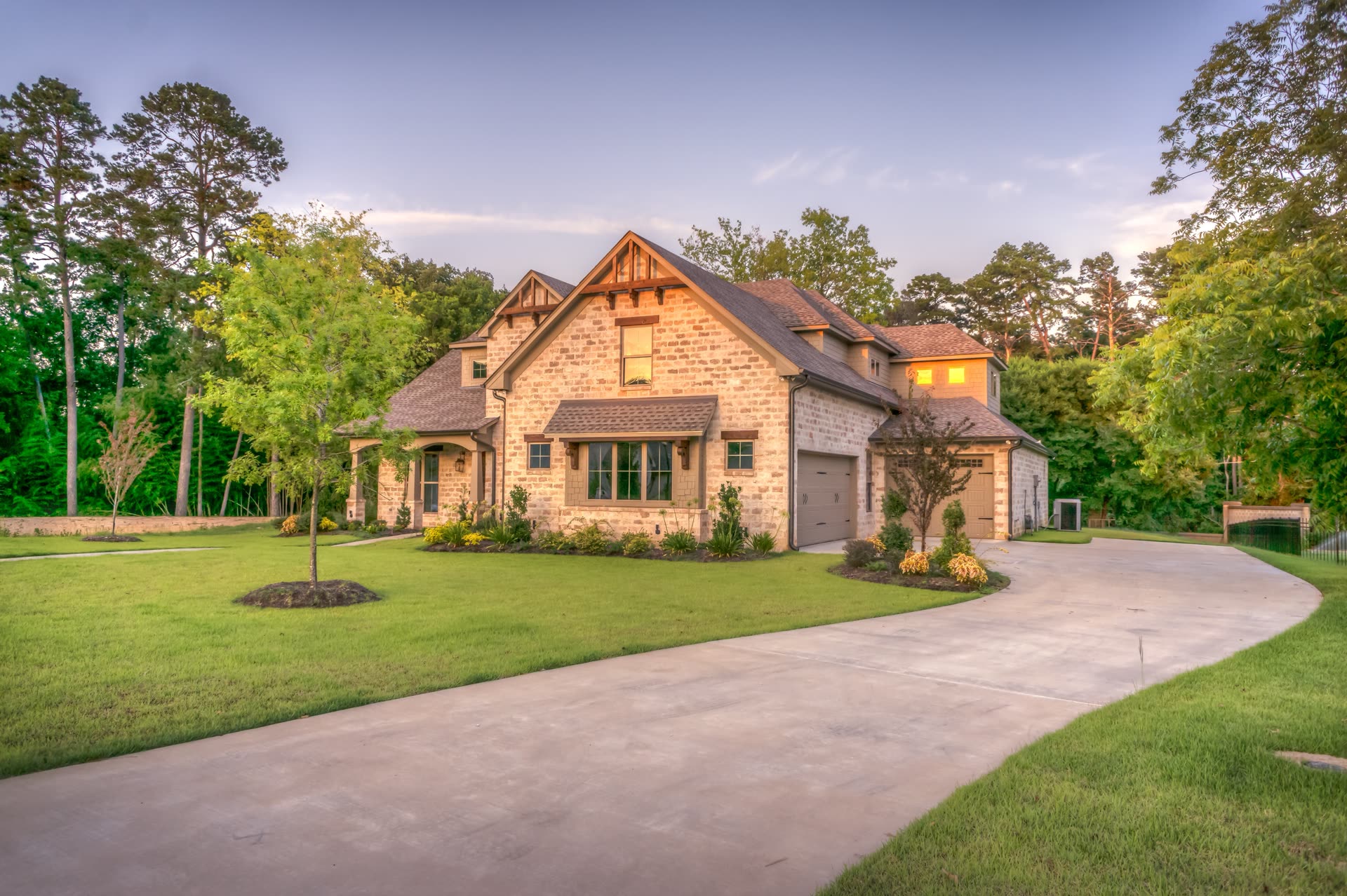 Pro Quality Property Maintenance Landscaping and Lawn Care