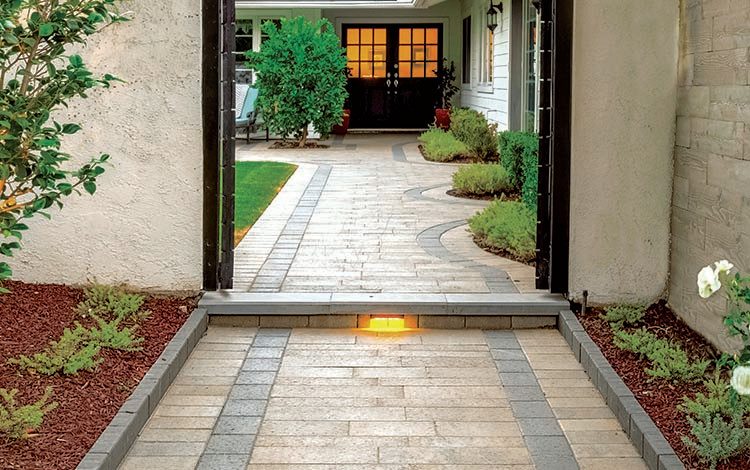 Using Pavers to Create Beautiful Walkways and Driveways